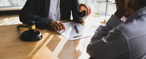  What Does a Criminal Lawyer Do?